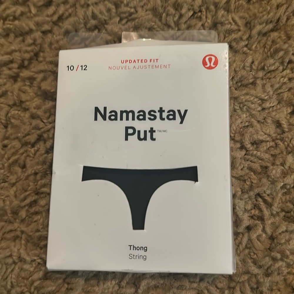 lululemon seamless Namastay Put Thong Black size L